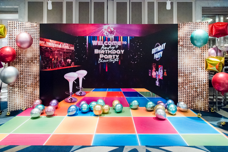 生日派對 迎賓拍照背板設計與氣球佈置