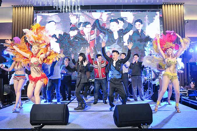 尾牙 森巴 表演