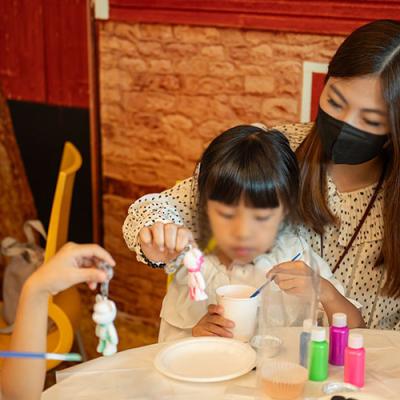 Open house公司日親子手作DIY塗鴉活動